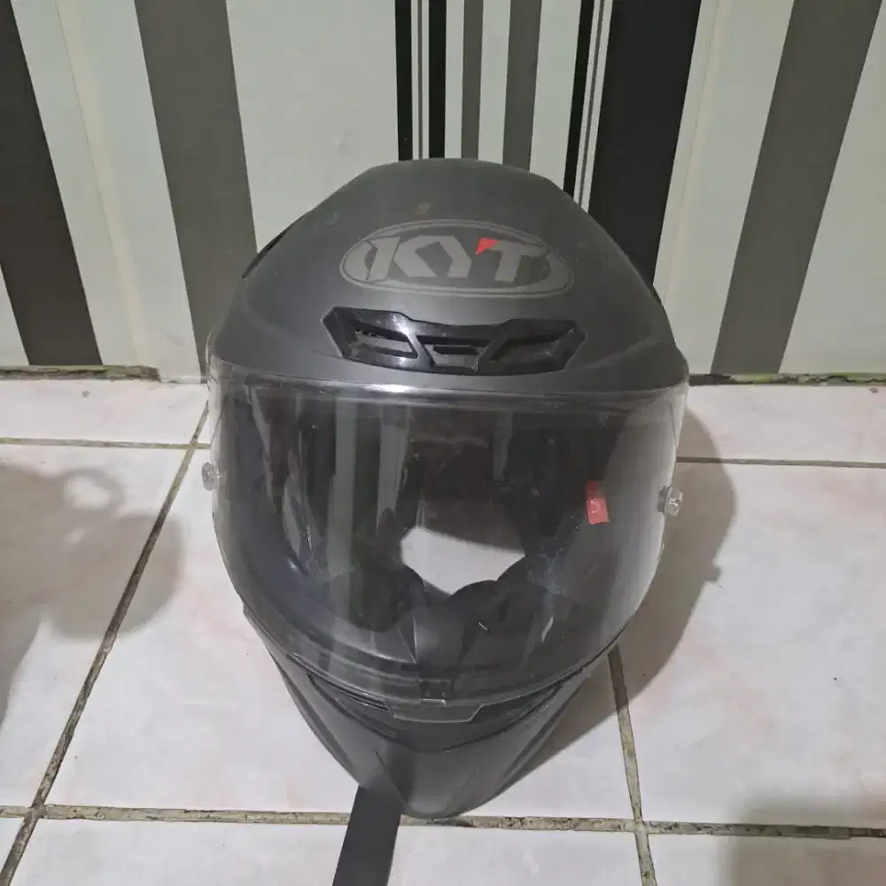 Helm kyt tt course size L
