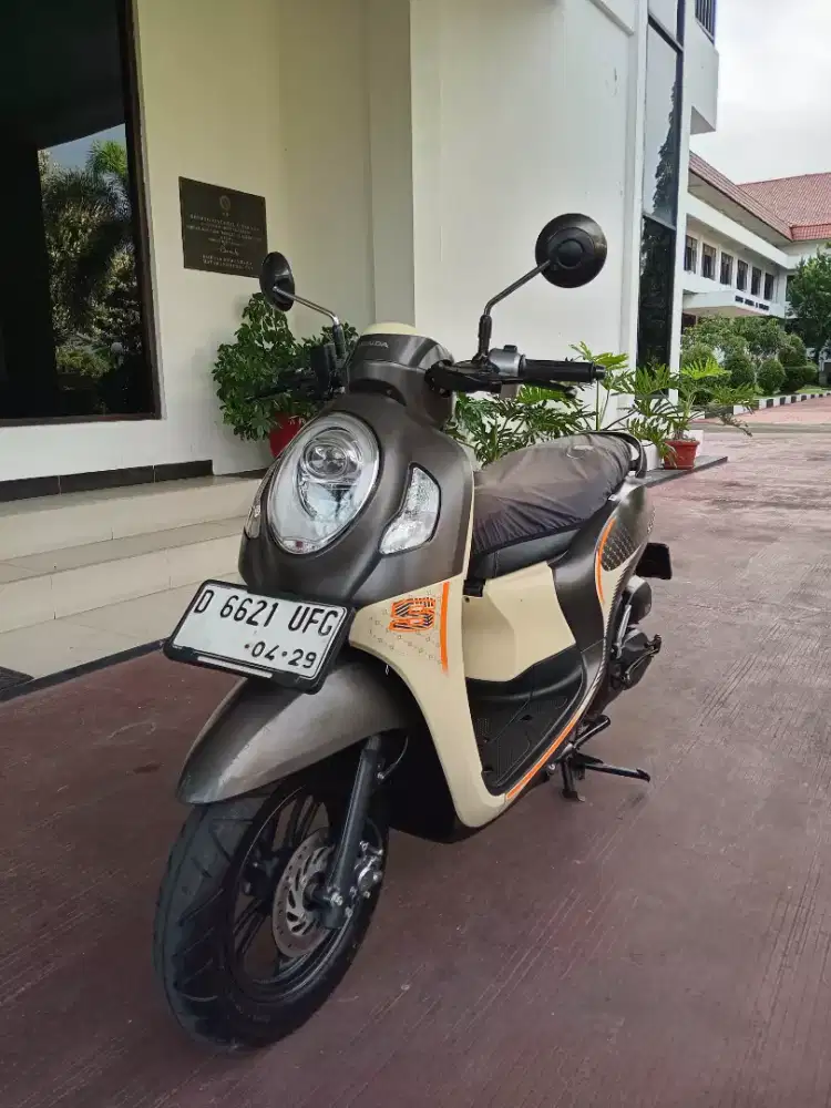 KM 9 RB HONDA SCOOPY 2024