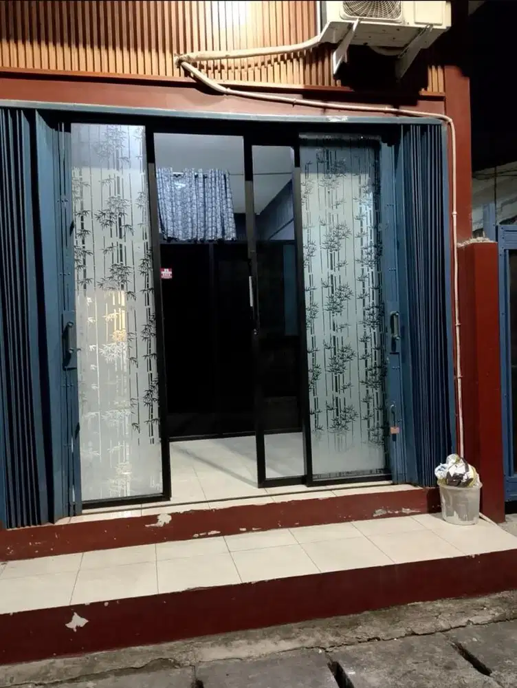 DIKONTRAKAN KIOS/RUMAH