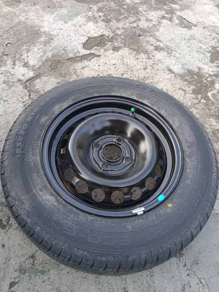 Velg Kaleng (Cadangan) + Ban Bawaan Chevrolet Spin