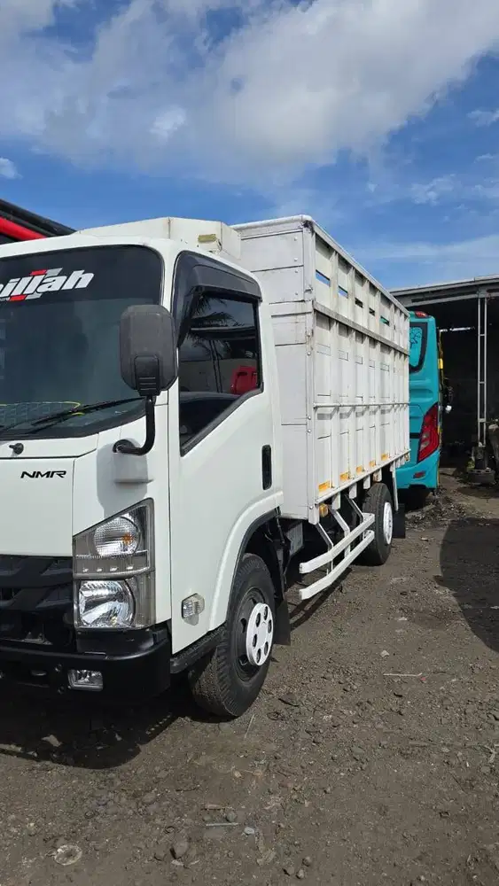 ISUZU LIGHT TRUCK NMR81U-HAYIN45.8 4x2 M/T (BAK KAYU)