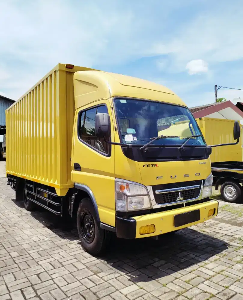 MITSUBISHI COLT DIESEL CANTER 4 BAN SUPER LONG BOX SEPERTI BARU