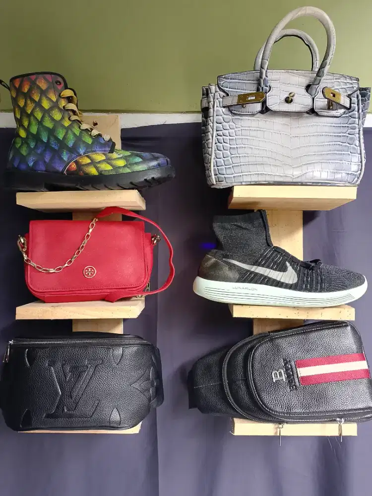 Sepatu,tas,topi second branded sumedang