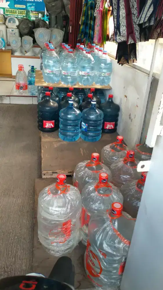 Dibutuhkan tenaga layanan antar galon dan gas