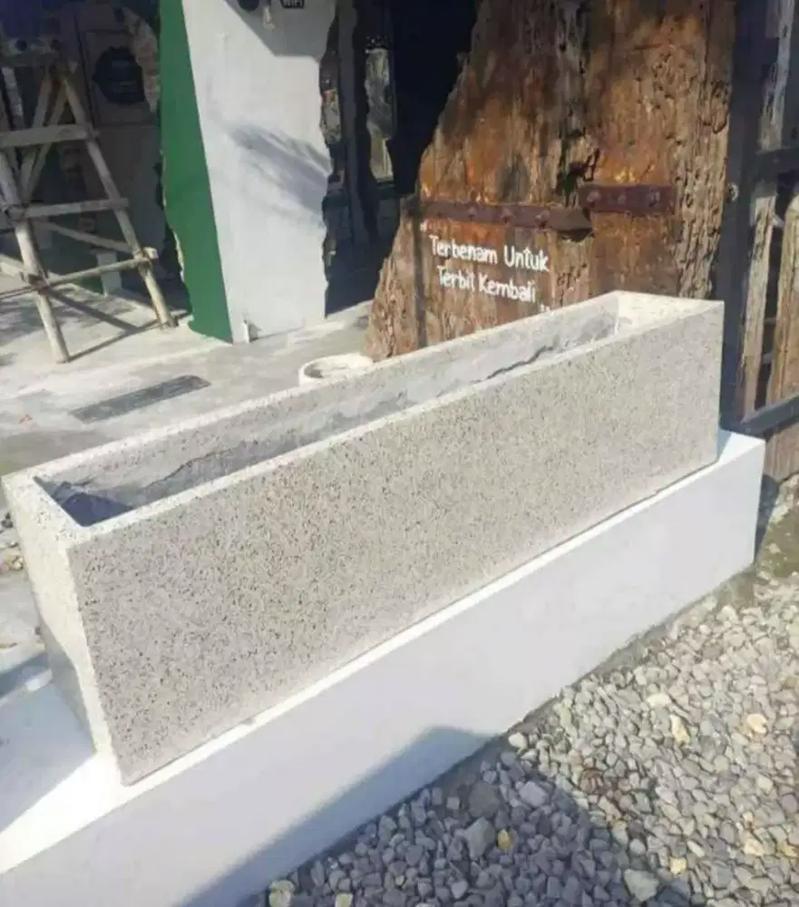 Pot untuk pelengkpan kantor atau usaha cafe style minimalis mewah