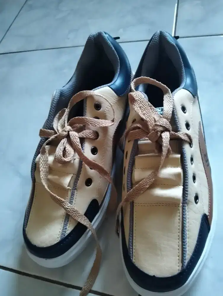 Sepatu Running New Warna Krem Tan Navy
