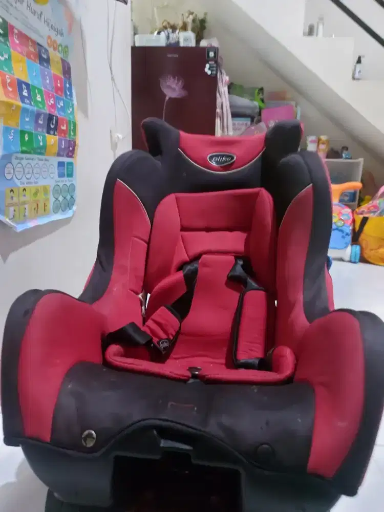 Carseat pliko merah