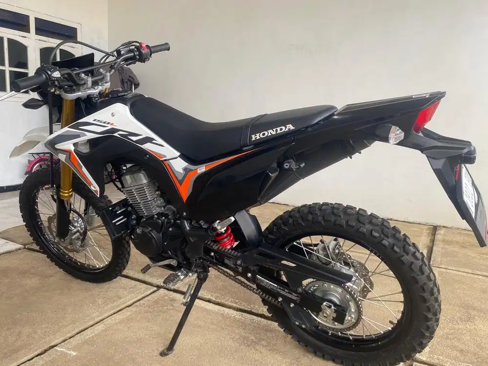 Di jual Crf warna putih