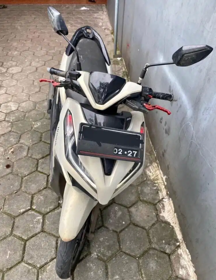 JUAL CEPAT VARIO 2022