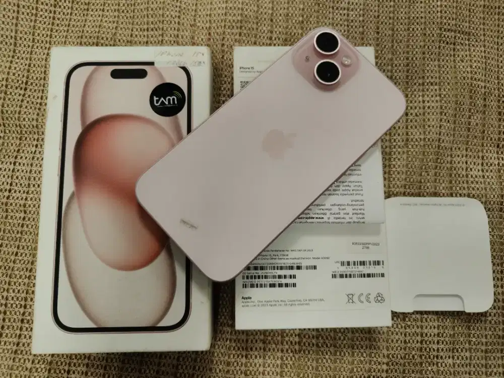 iPhone 15 128 resmi iBox mulus