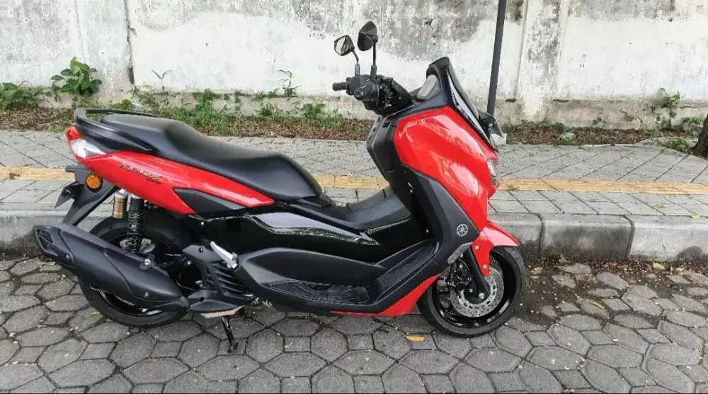 Nmax 155 conected non abs