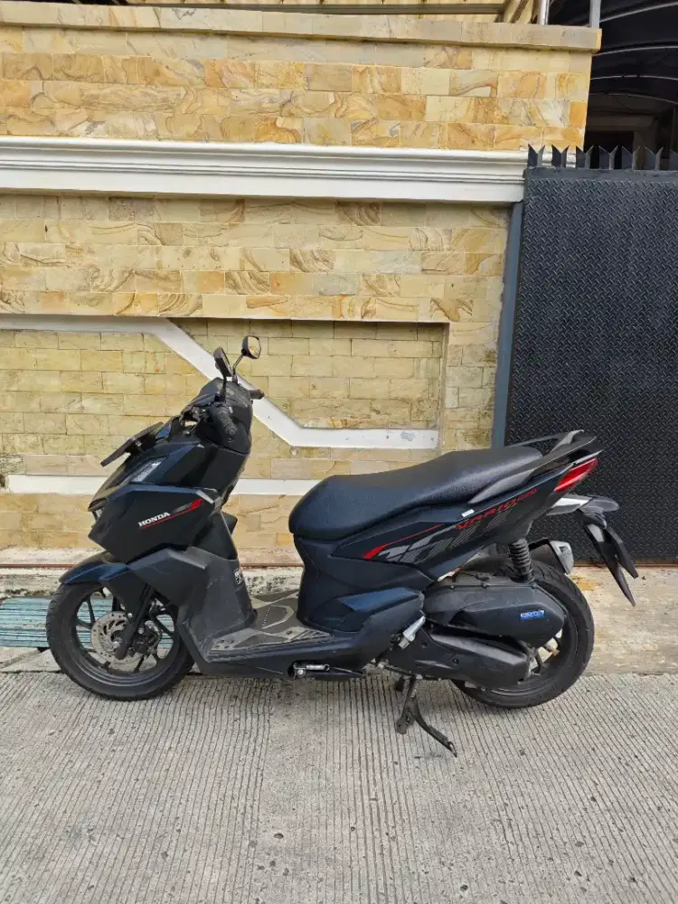 Honda Vario 160 CBS 2025