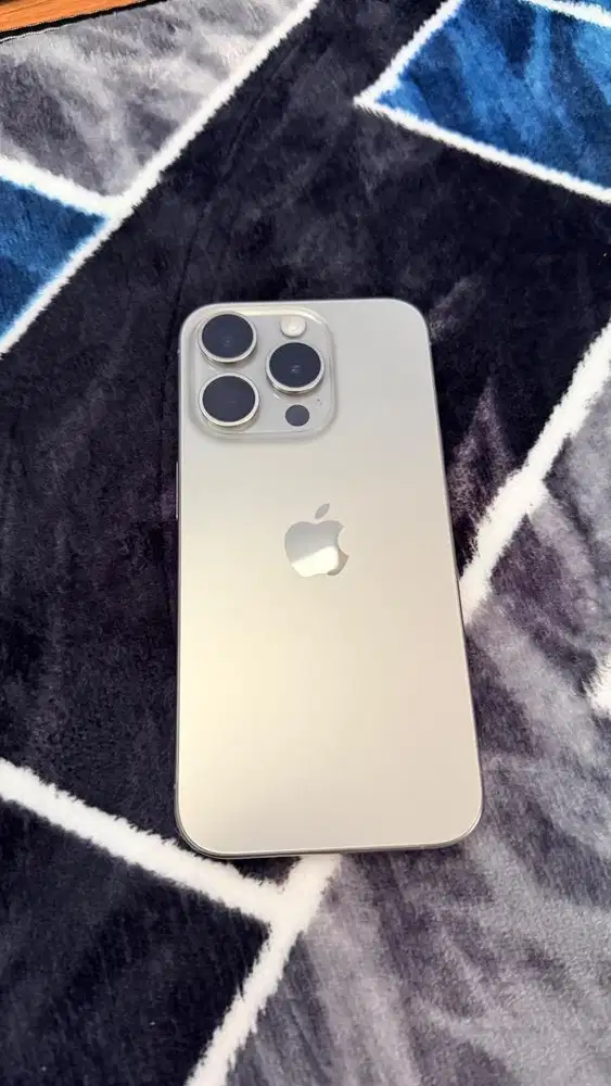 15 PRO 128 GB NATURAL TITANIUM