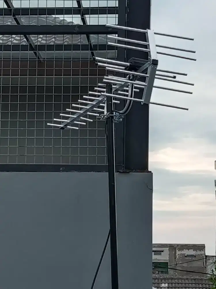 Tempat jual dan pemasangan Antenna tv hd 12 ux modelnya