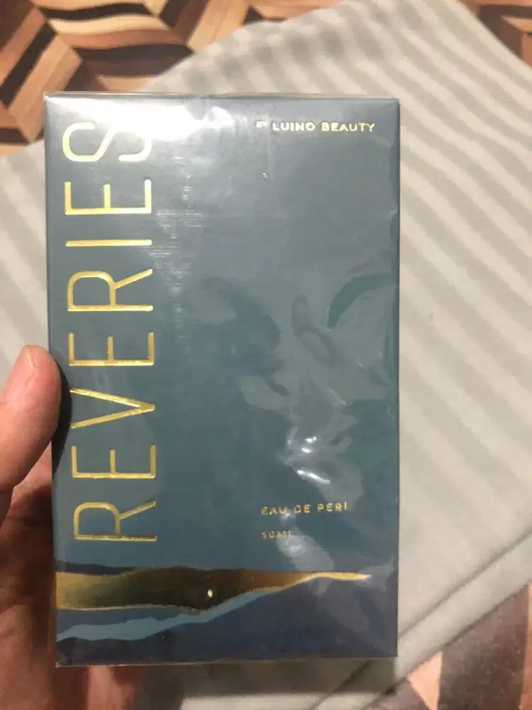 Parfum pria aroma universal