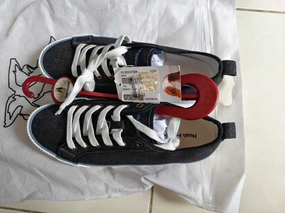 Sepatu Hush Puppies baru 43