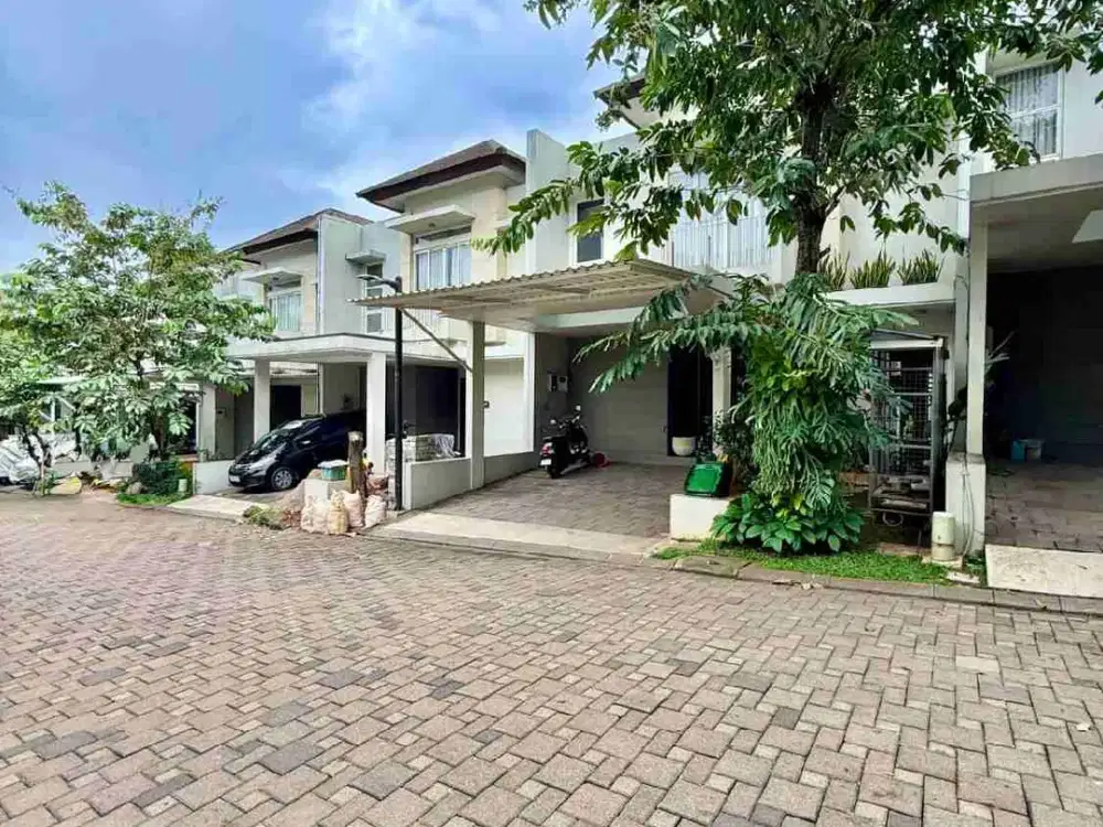 NICE HOUSE SERENIA HILLS VENTURE BARAT DI LEBAK BULUS