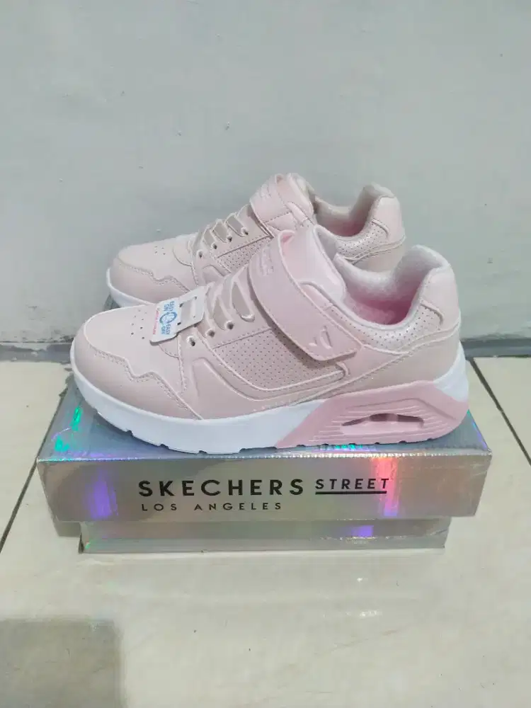 Sepatu Sketchers Original No 33