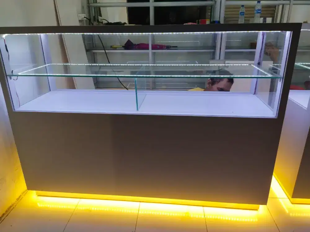 Etalase Ga Jadi Di Pake jual aja