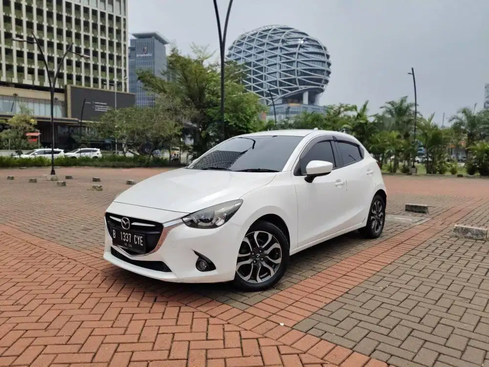 Promo Akhir thn Angs 3.950.000
Mazda 2 R AT 2016