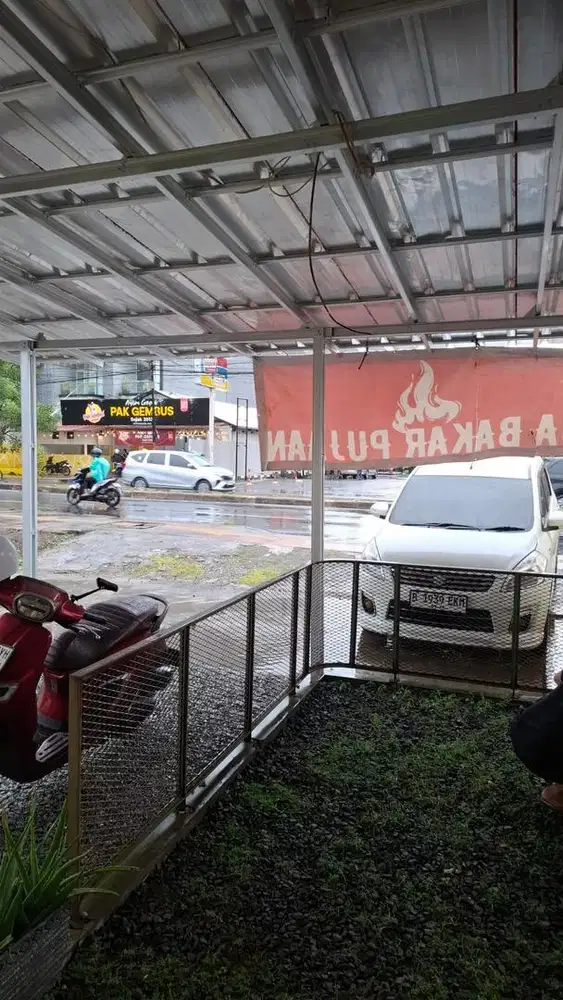 Dibutuhkan karyawan rumah makan