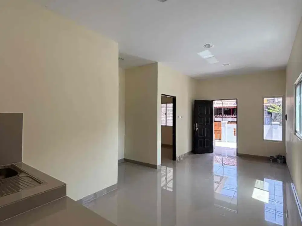 Rumah Hook Jalan Utama Siap Huni Dekat Summarecon Mall