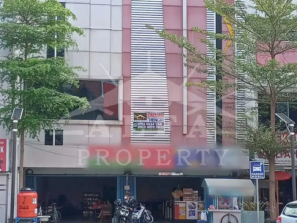 Jual Ruko Lebar Parkiran Luas Pusat Kota