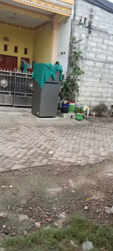 Jual beli barang bekas AC kulkas tv