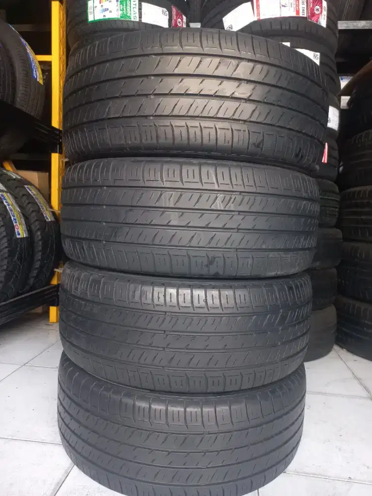 Ban copotan Dunlop 215 /50 R17 For Veloz .Xenia . EXPANDER .ERTIGA DLL