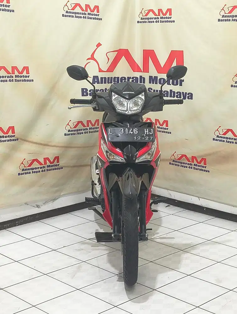 Honda supra x 125 fi Tahun 2017 warna hitam