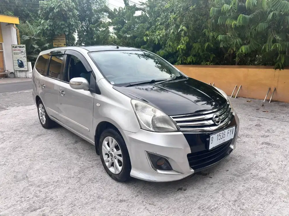 2013 Nissan Grand livina 1.5 ultimate Plat B off mujiono sekoto