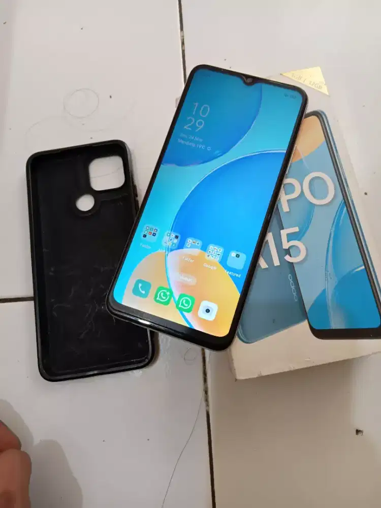 oppo A15 fullset, resmi, 3/32. lecet pakai saja. cek sepuasnya cikutra