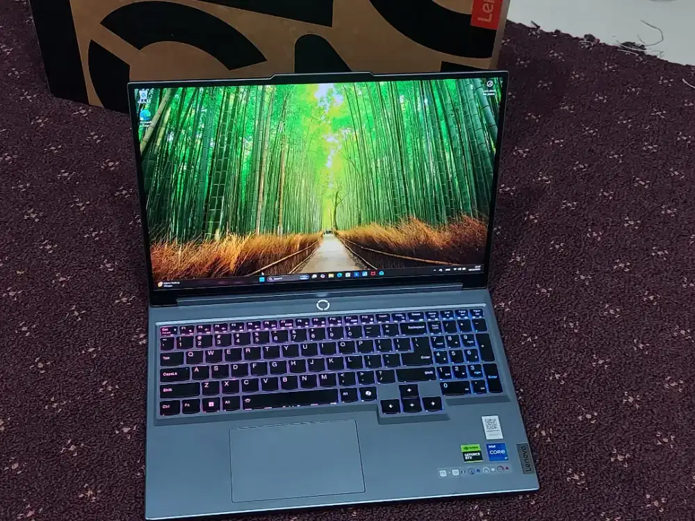 Lenovo Legion 5 16IRX9 i7 gen 14 Ram 16 SSD 512 RTX 4050