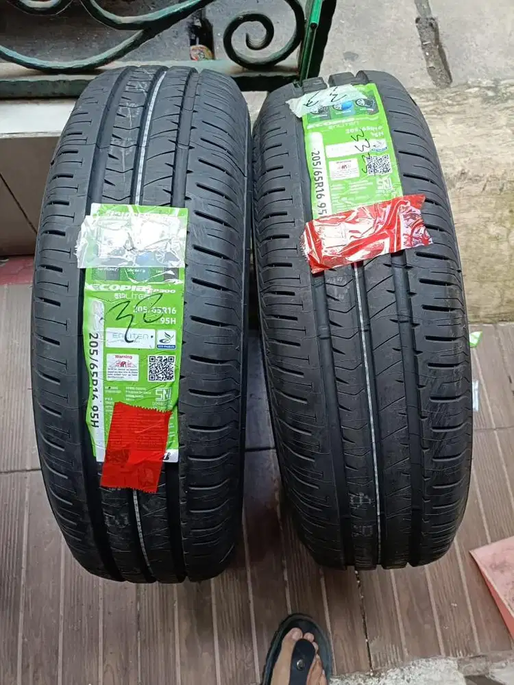 Ban bridgestone ecopia uk R16 205/65 EP 300