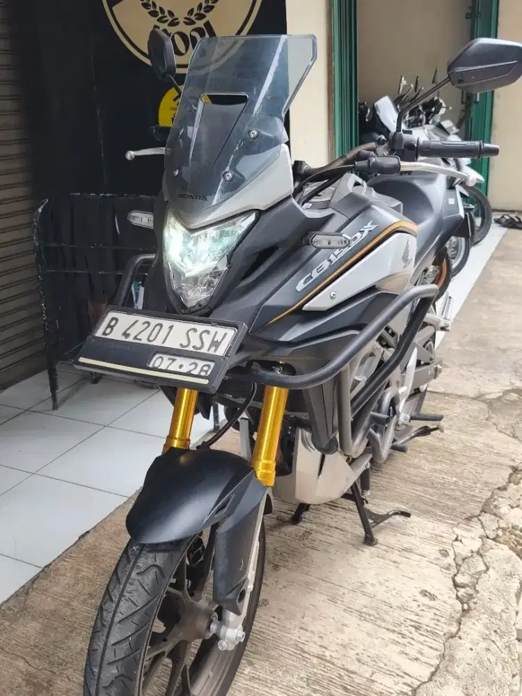 JUAL HONDA CB 150 X 2023 KM LOW 6 RB