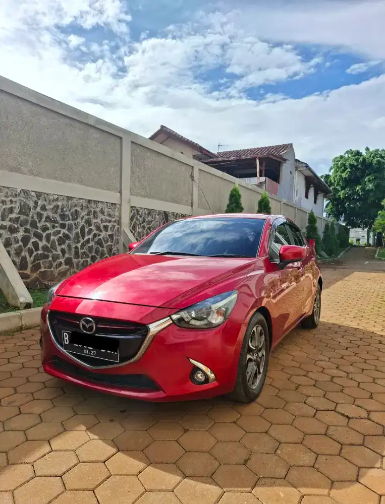 (Harga Cash) Mazda 2 R AT NIK 2016 PMK 2017 Merah