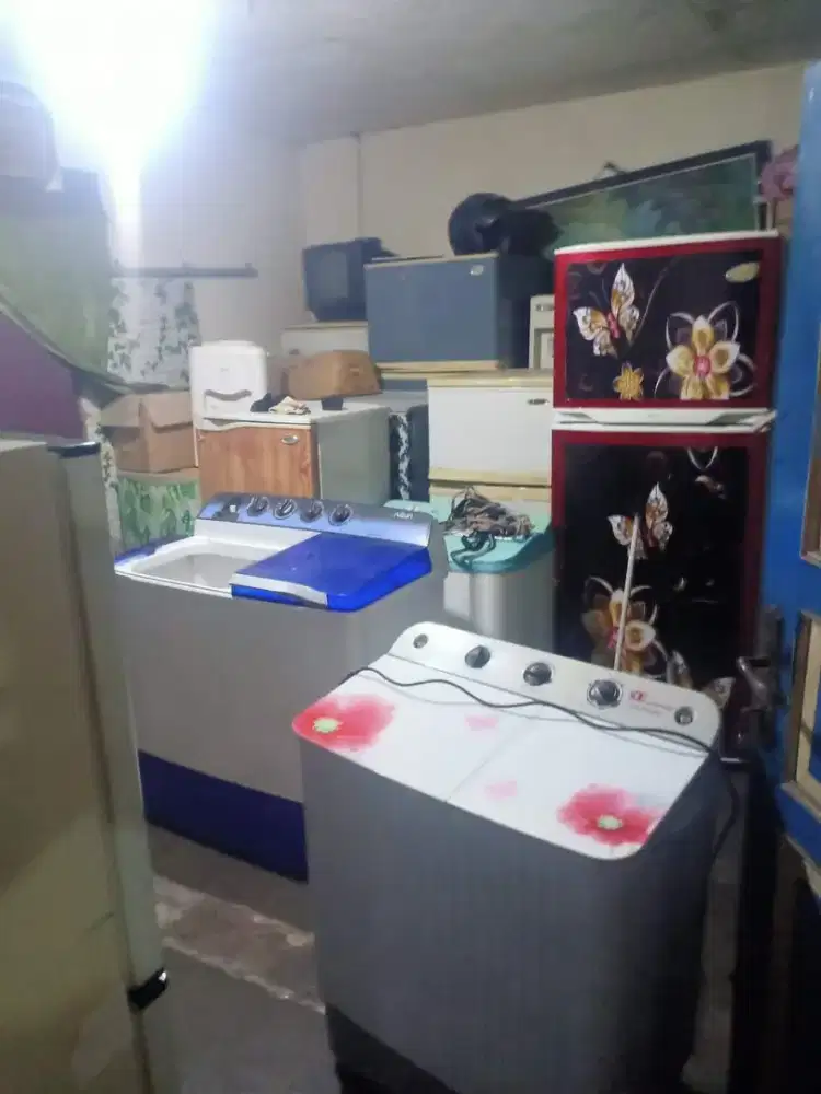 Terima service panggilan kulkas, frizer book, showcase, mesin cuci,