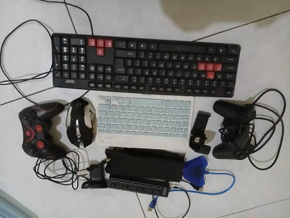 Aksesoris Gaming dan Streaming