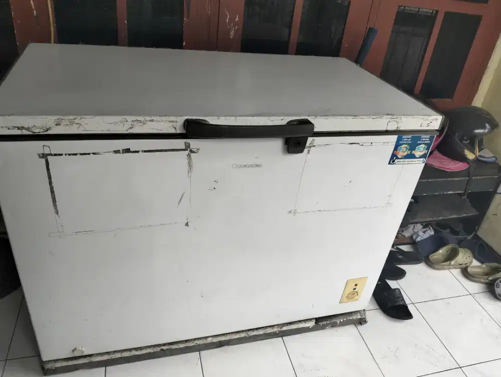 Freezer second, kondisi baik no minus