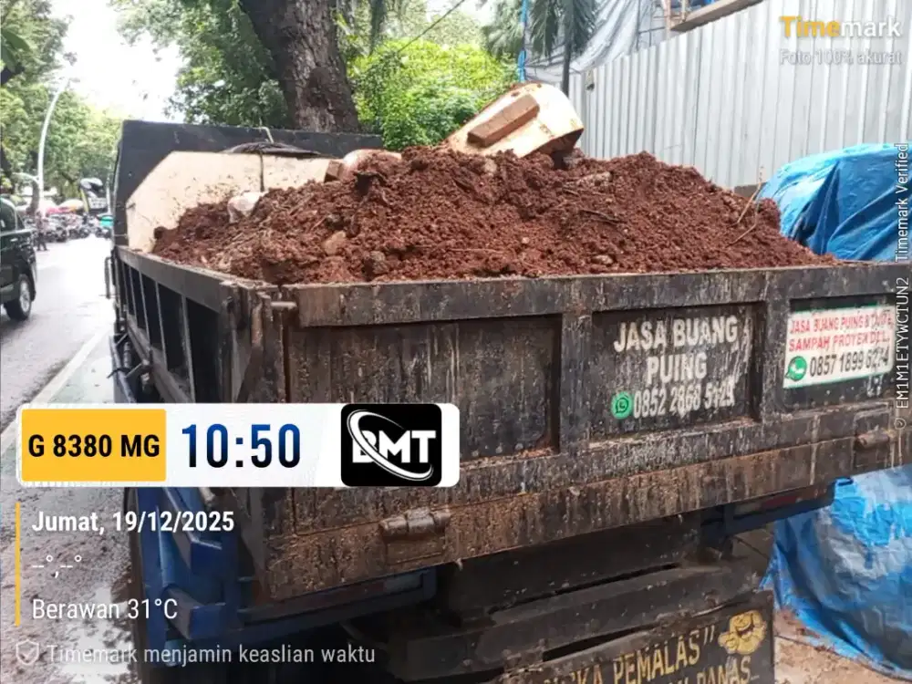 Jasa buang puing dan buang sampah