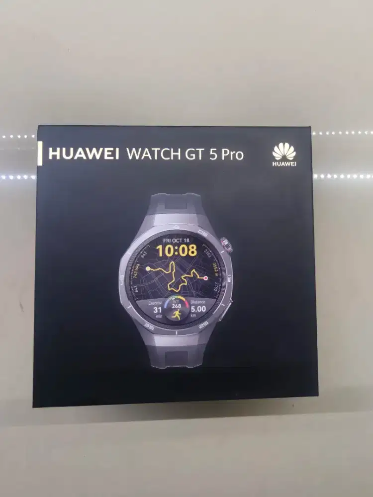 Huawei watch gt 5 pro 100% mulus seperti baru, garansi Desember 2026