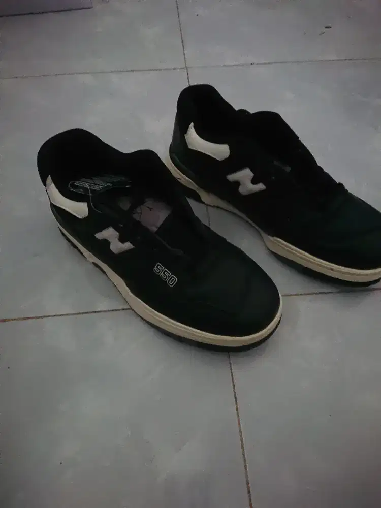 Sepatu NB 550 like new