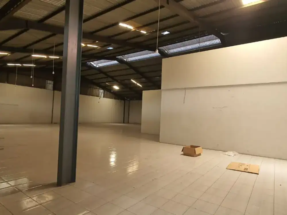 Disewakan Gudang Raya Manukan