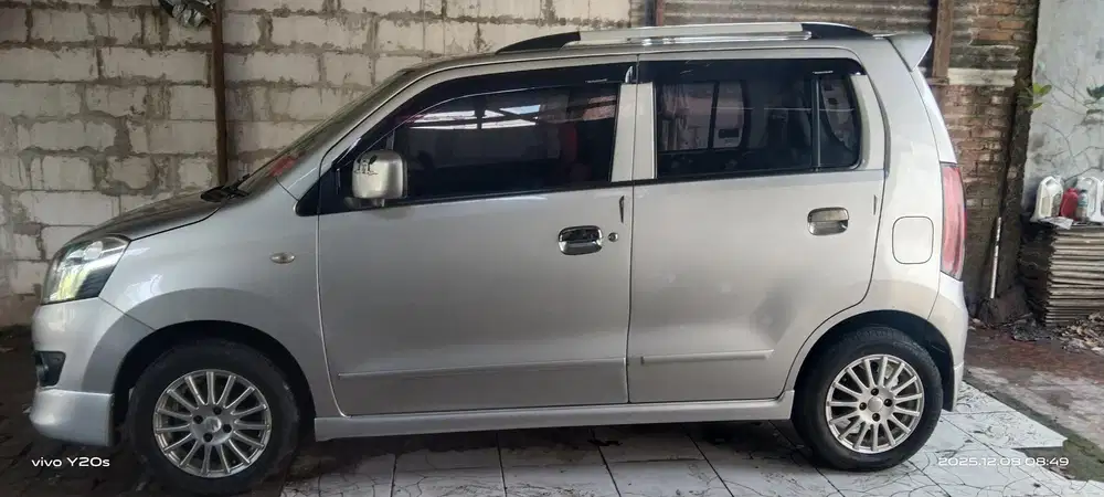 Suzuki Karimun Wagon R 2015 Bensin