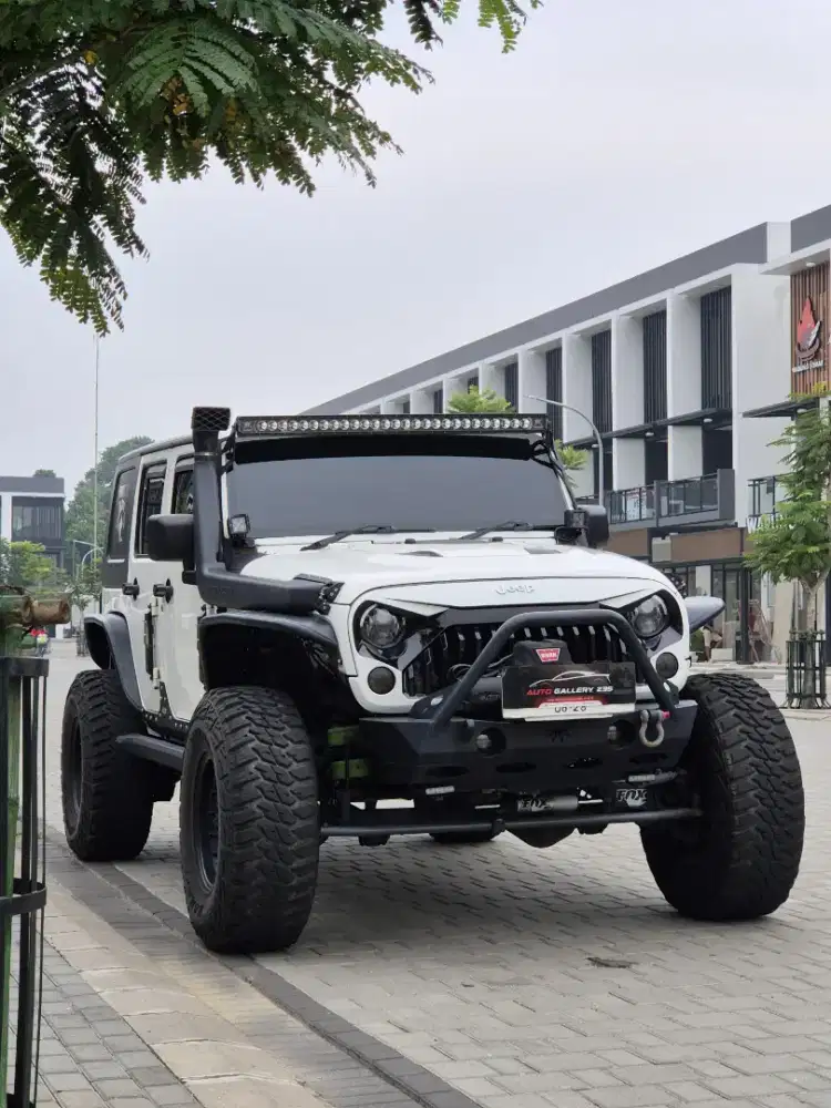 JEEP RUBICON 2011 Bensin