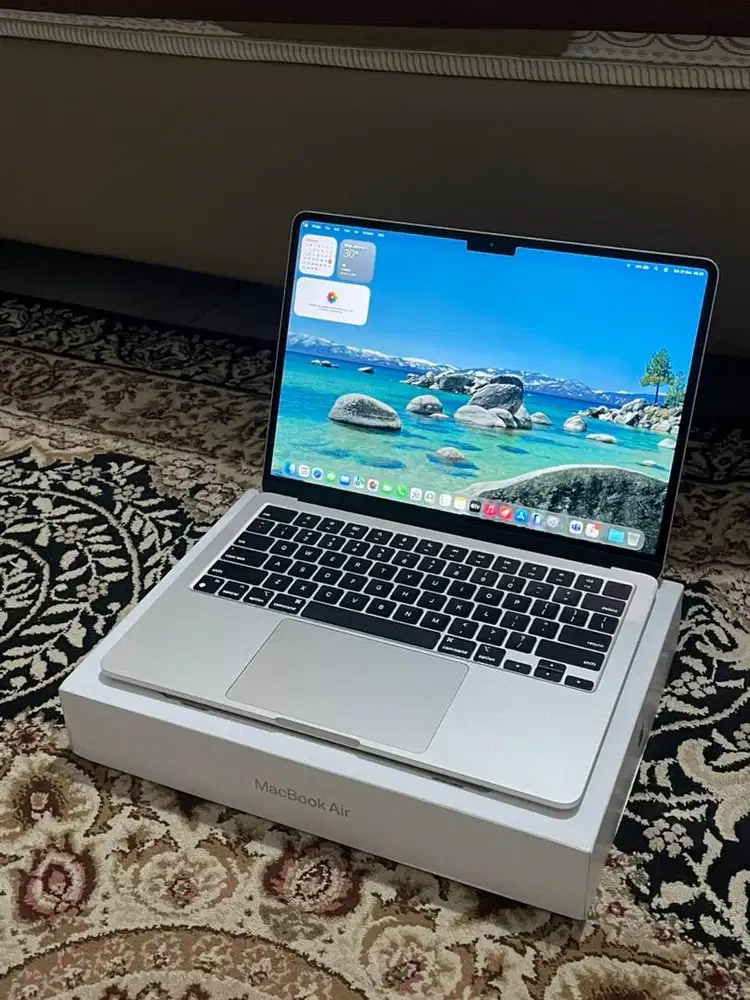 MacBook Air 2024 M3 13 inch 8/256