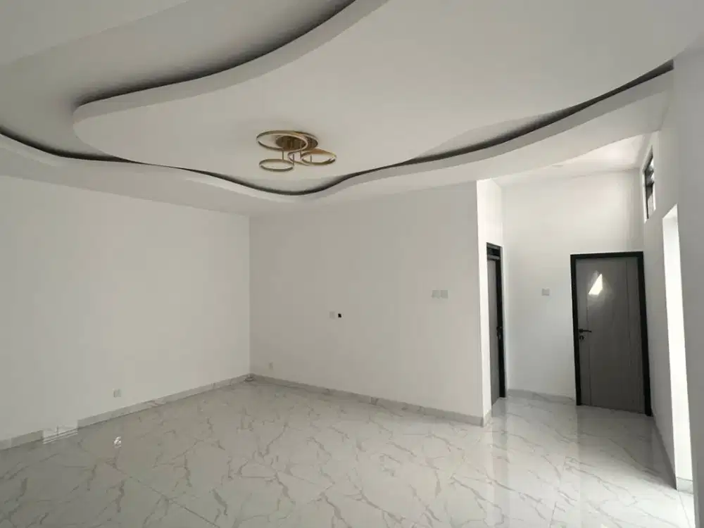 Dijual Rumah Lux Siap Huni Nyaman Terawat Lokasi di Taman Kopo Indah 2 Bandung