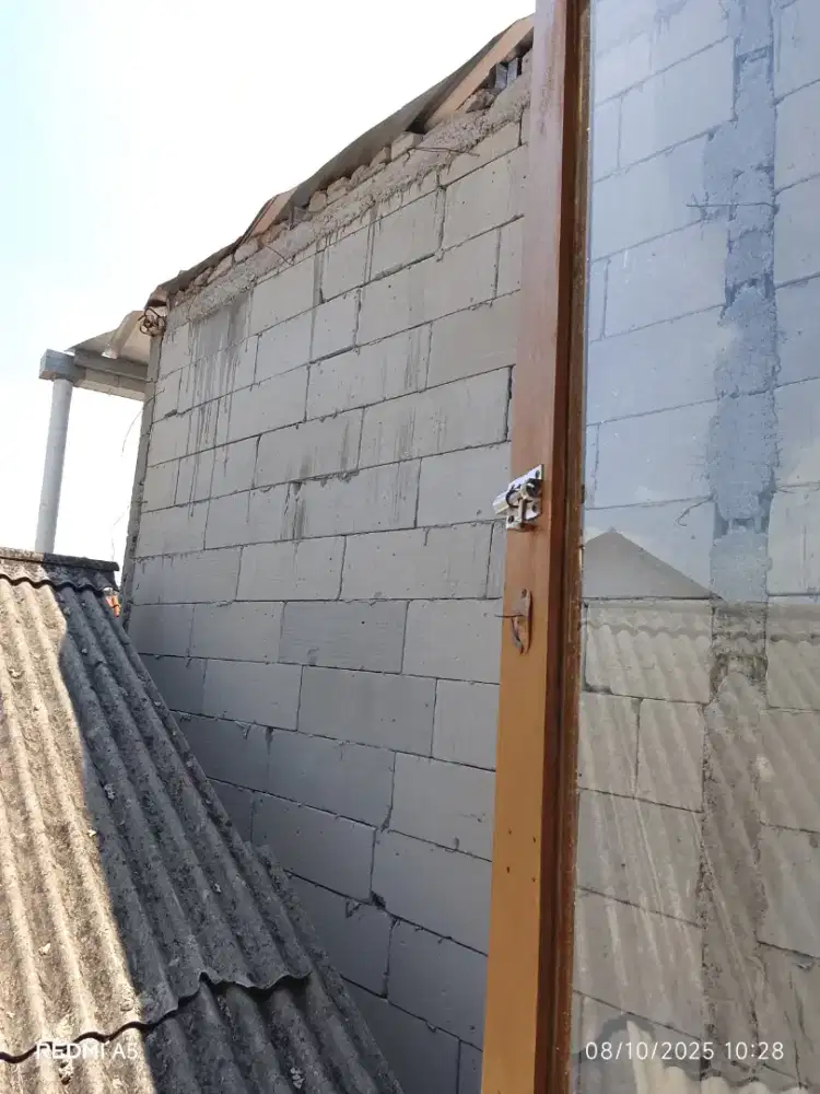 saya sedang mencari pekerjaan pemborong bangunan