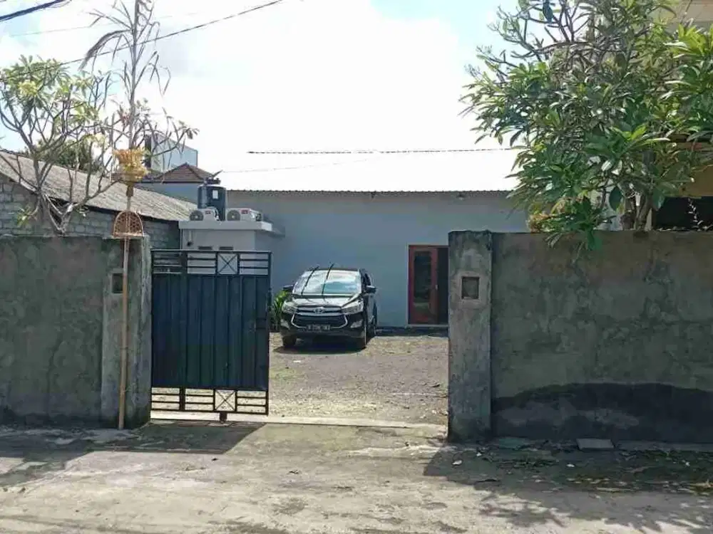 Jual tanah 2,5 are plus bangunan office ex rental bus