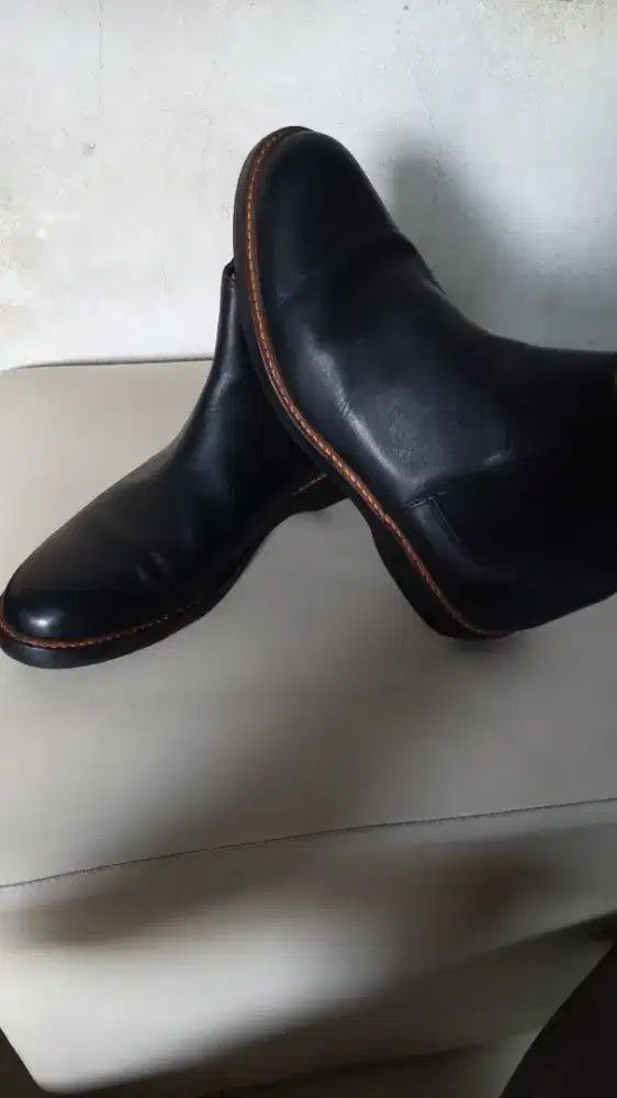 Sepatu boots Pria Cos Brazil